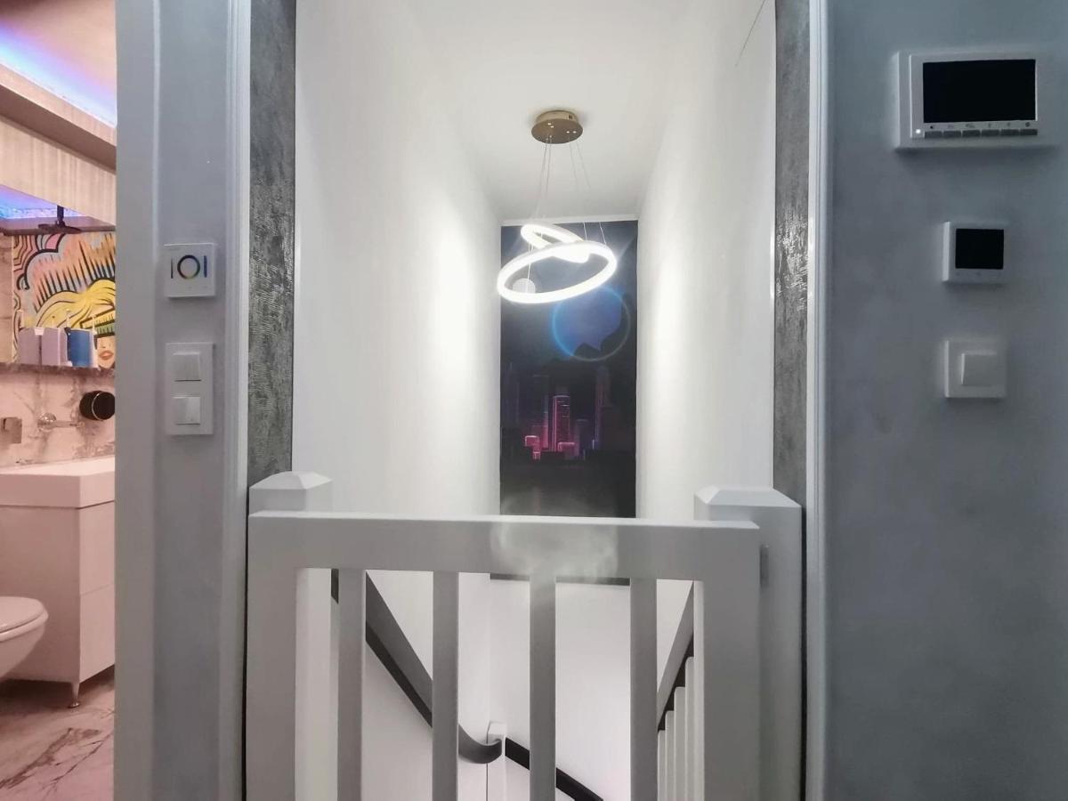 Cezari Aparthotel Braşov Exteriör bild